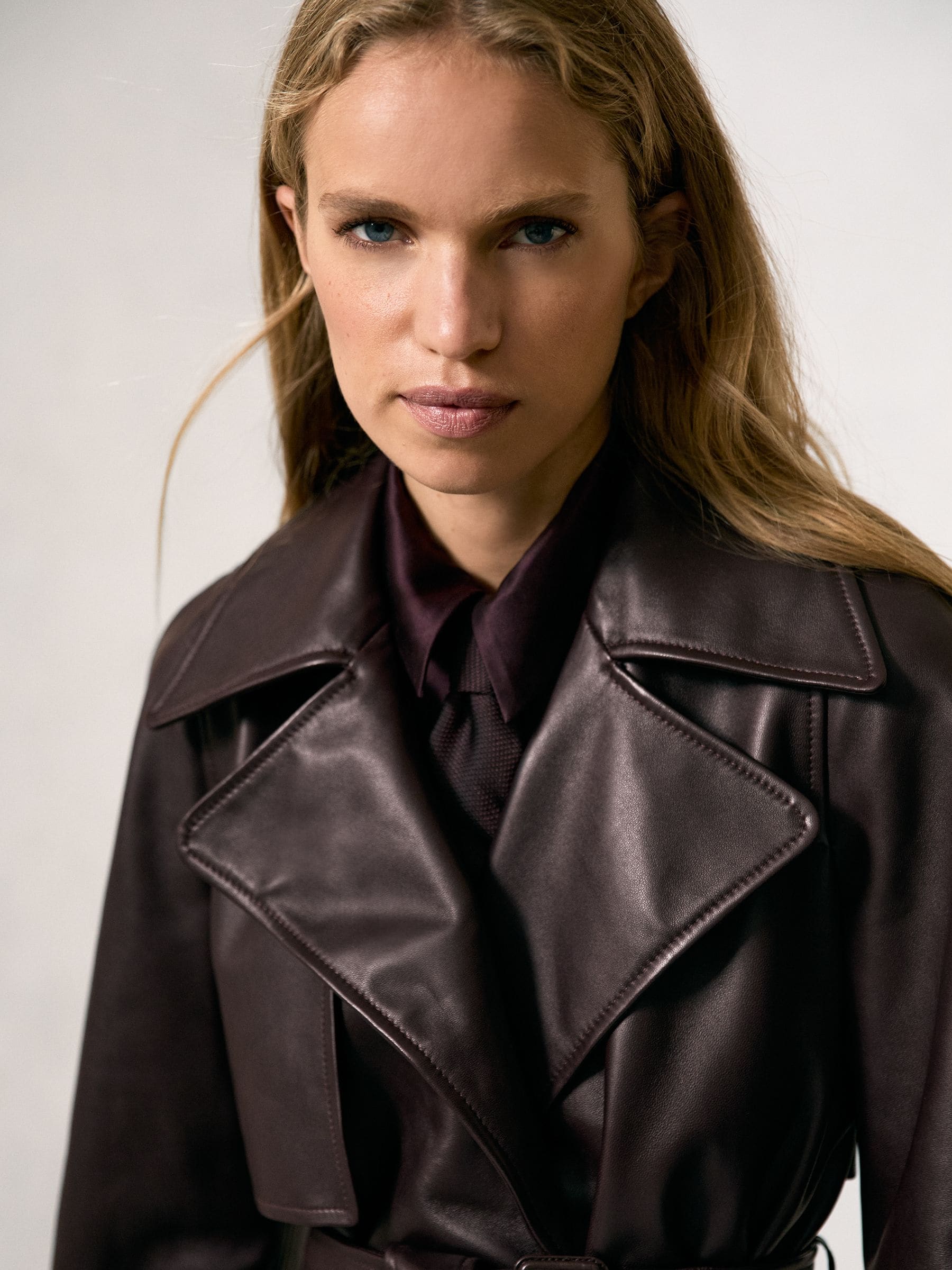 Reiss Bodie Leather Cropped Trench Jacket