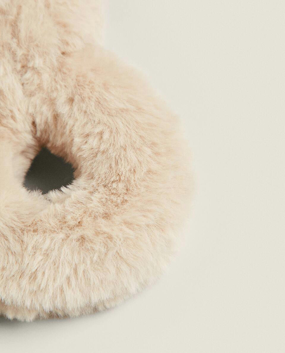 URSO DE PELÚCIA INFANTIL COM CHOCOLATE