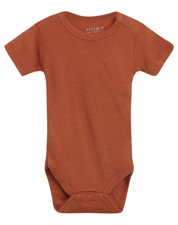 Kurzarm-Body BET mit Wolle in terracotta