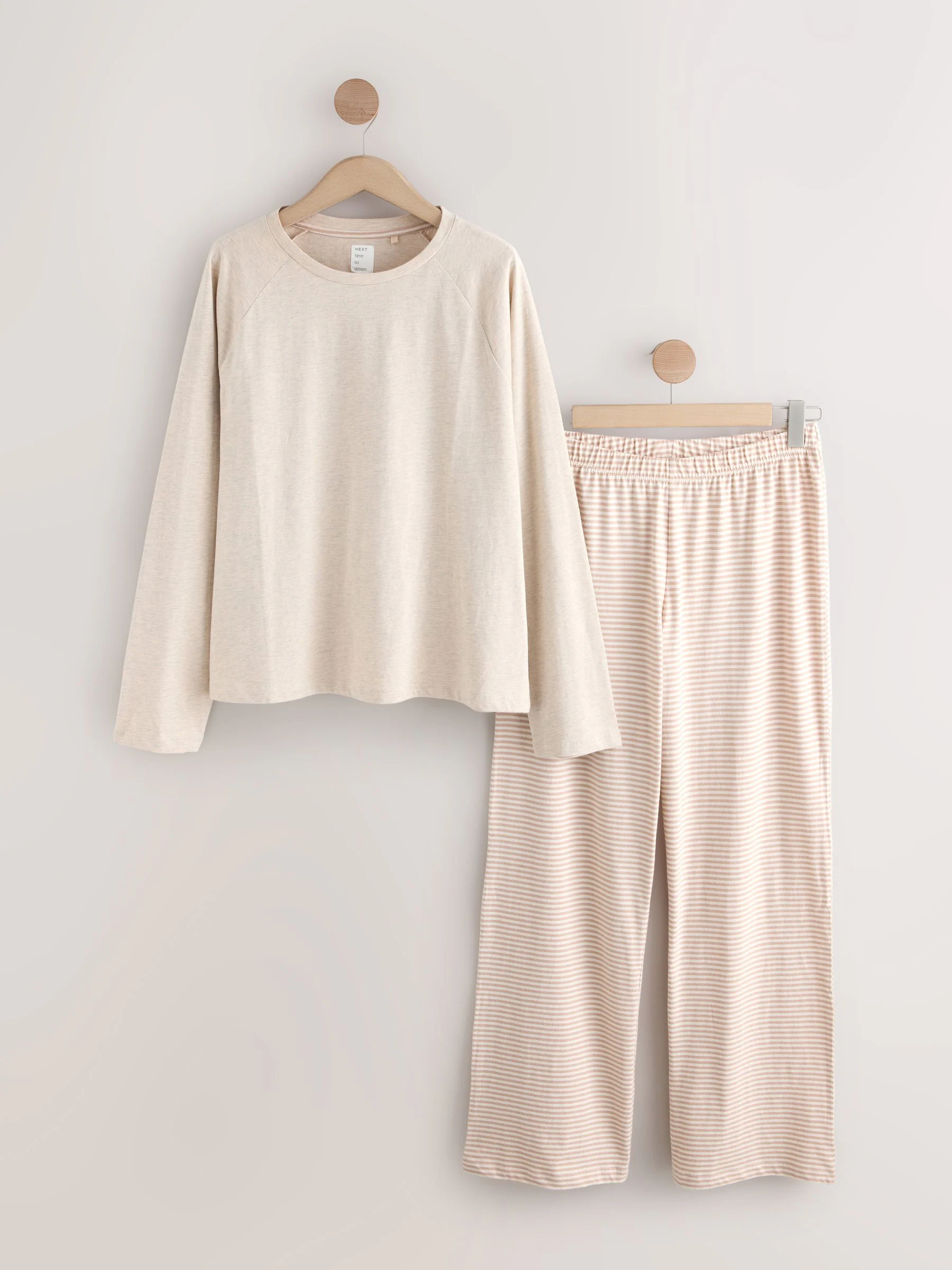Moutkleurig - Pyjama met lange mouwen