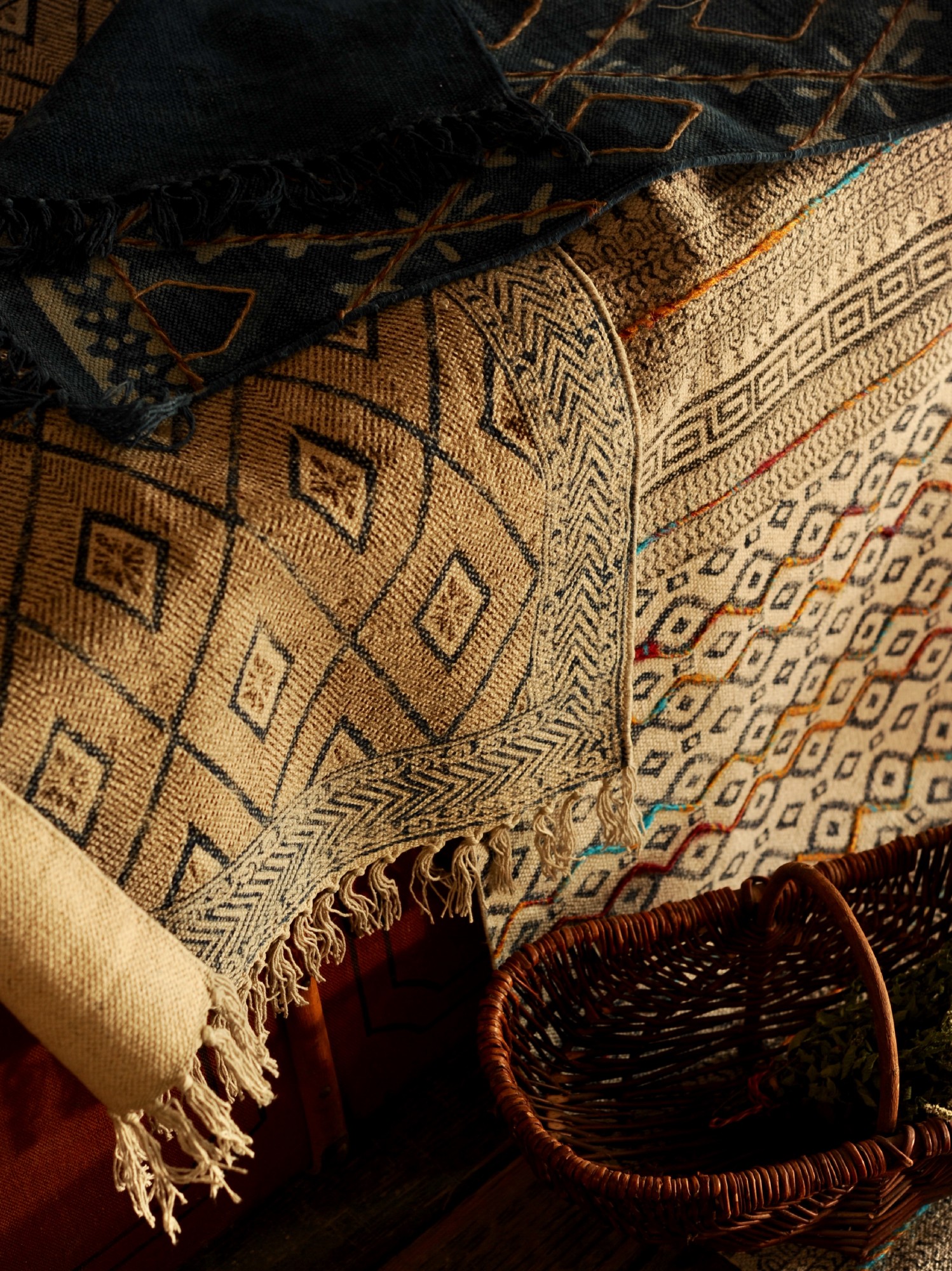 Mini-Rug 'Parli', weiß, rot-blau, T 60 cm, B 90 cm von fischer's lagerhaus