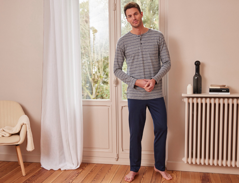 Pyjama homme-En Ontario