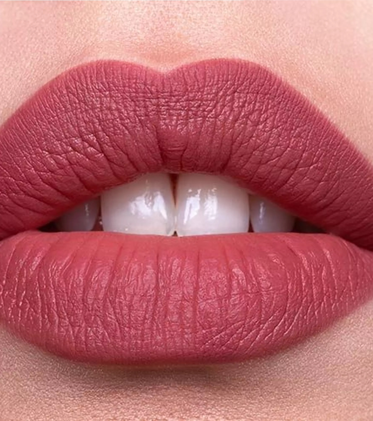 Catrice - Delineador labial Plumping Lip Liner - 050: Licence To Kiss