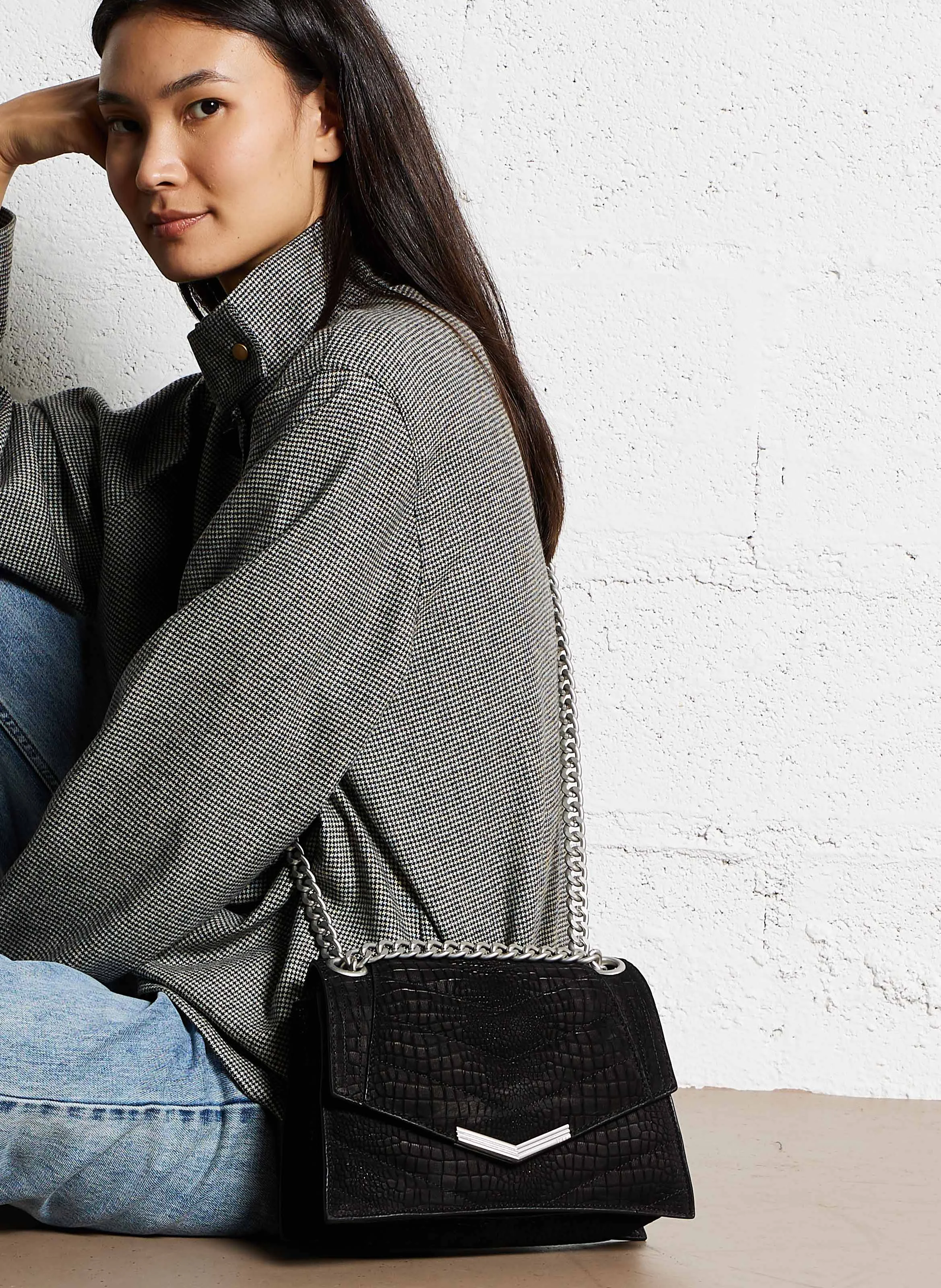 THE ONE - Sac bandoulière en cuir embossé croco | Noir