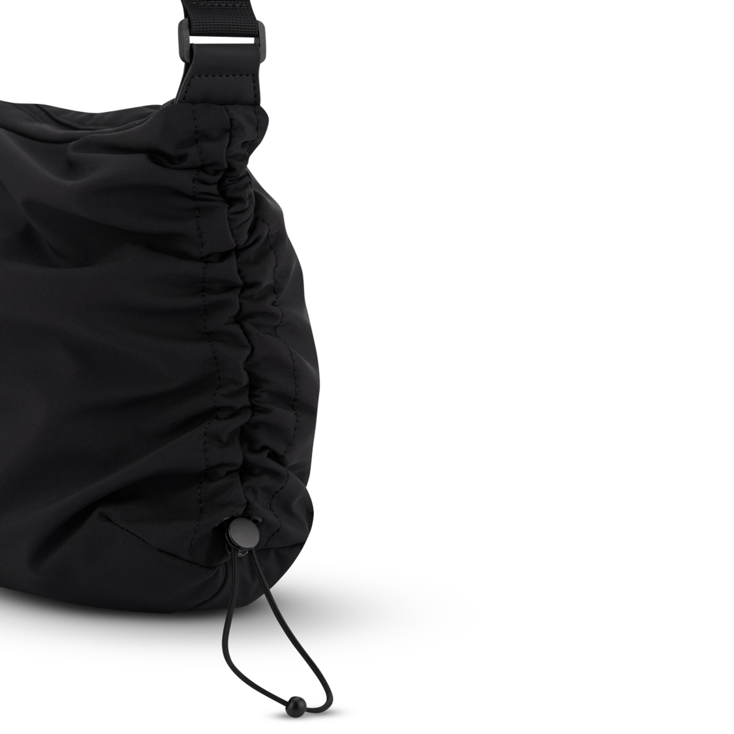Skara Large All Black