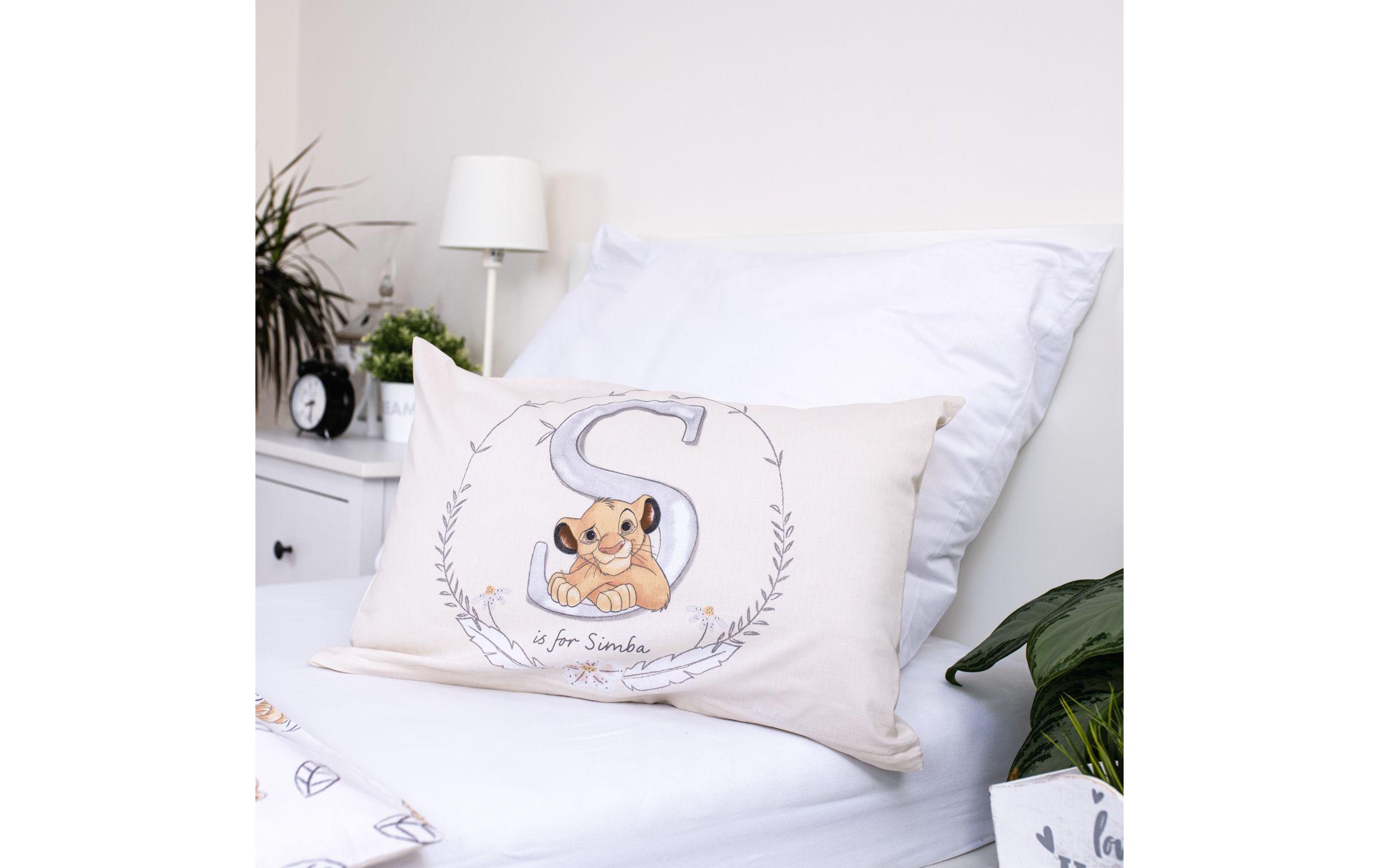 Kinderbettwäsche Lion King 100 x 135 cm + 40 x 60 cmBettwäscheset für ein kleineres Kinderbett