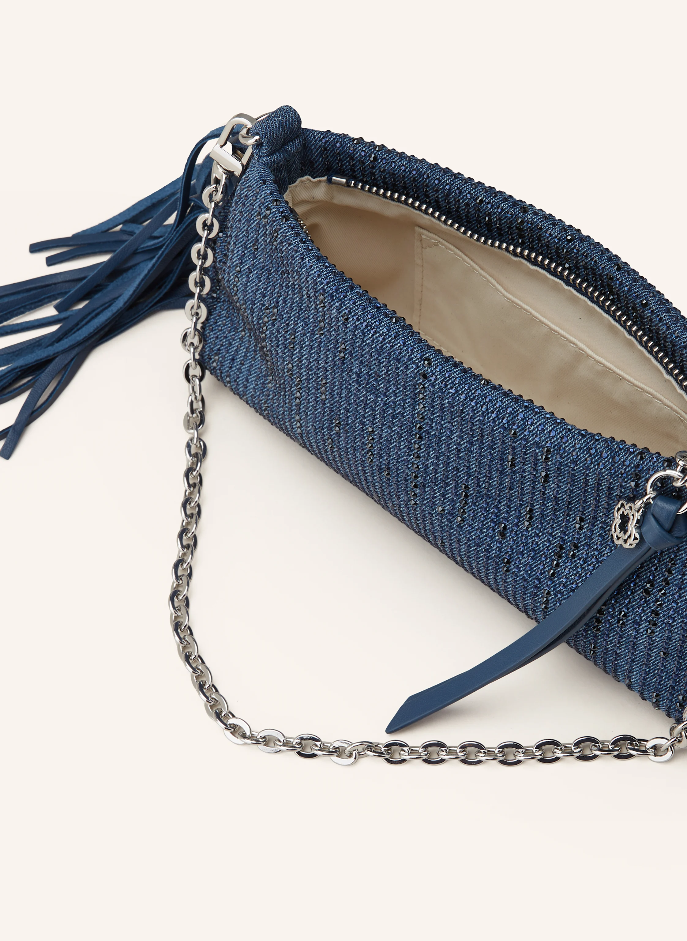 maje Clutch mit Schmucksteinen
