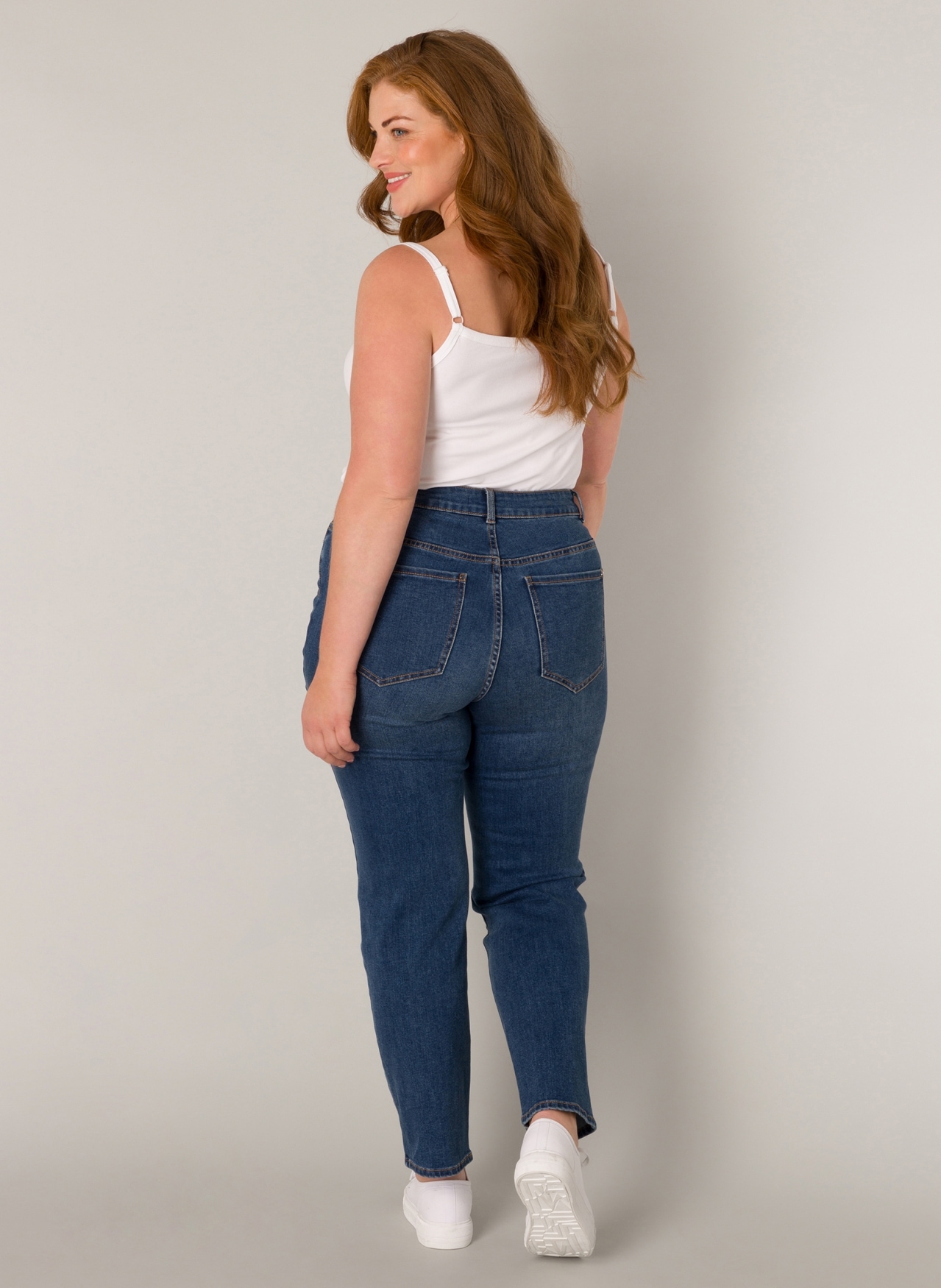 Base Level Curvy Slim-fit-Jeans , in grossen Grössen