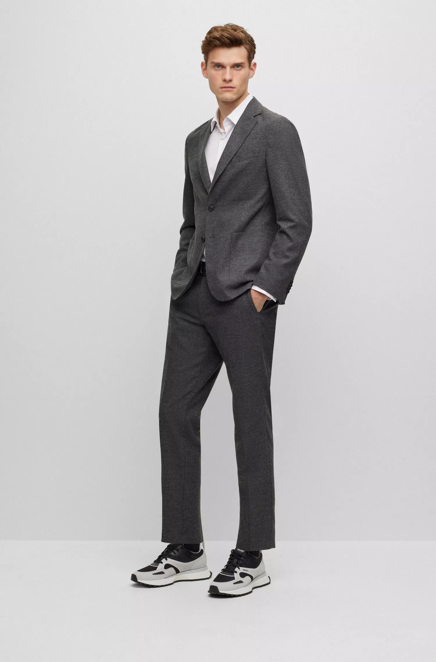 Camisa BOSS preta, extra slim fit, em popeline de algodão misto de fácil de passar.