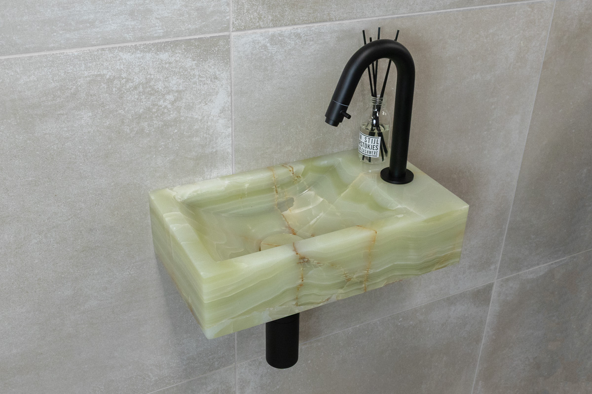 Saniclear Green Onyx fonteinset met gebogen kraan in mat zwart