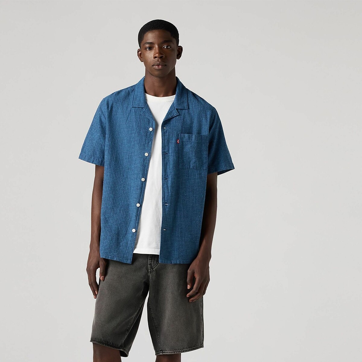 Camisa lisa Levi's com gola entalhada