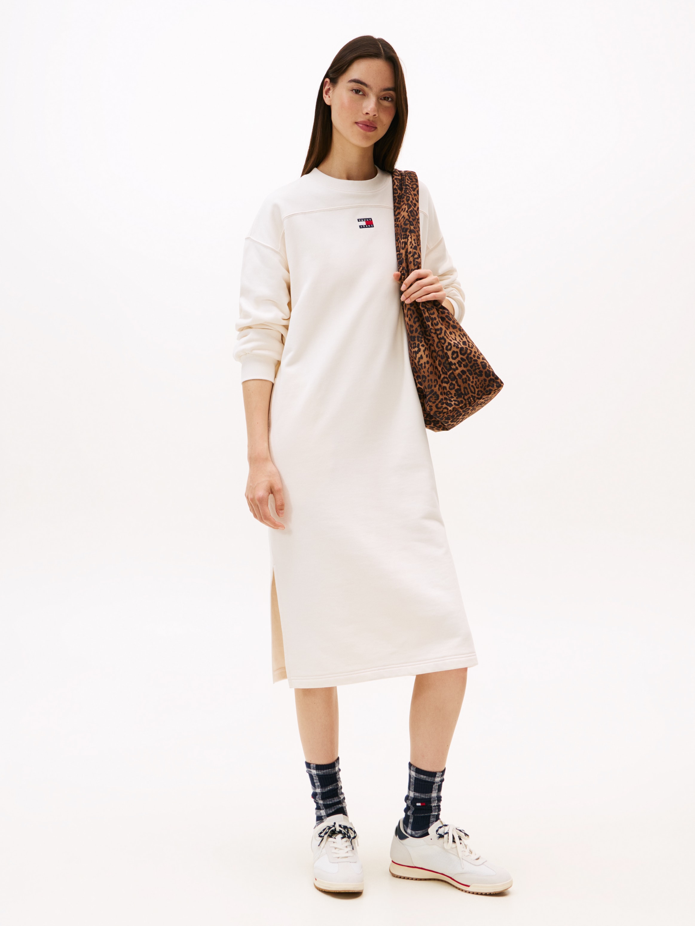 Tommy Jeans Sweatkleid »TJW BADGE SWEAT MIDI DRESS«