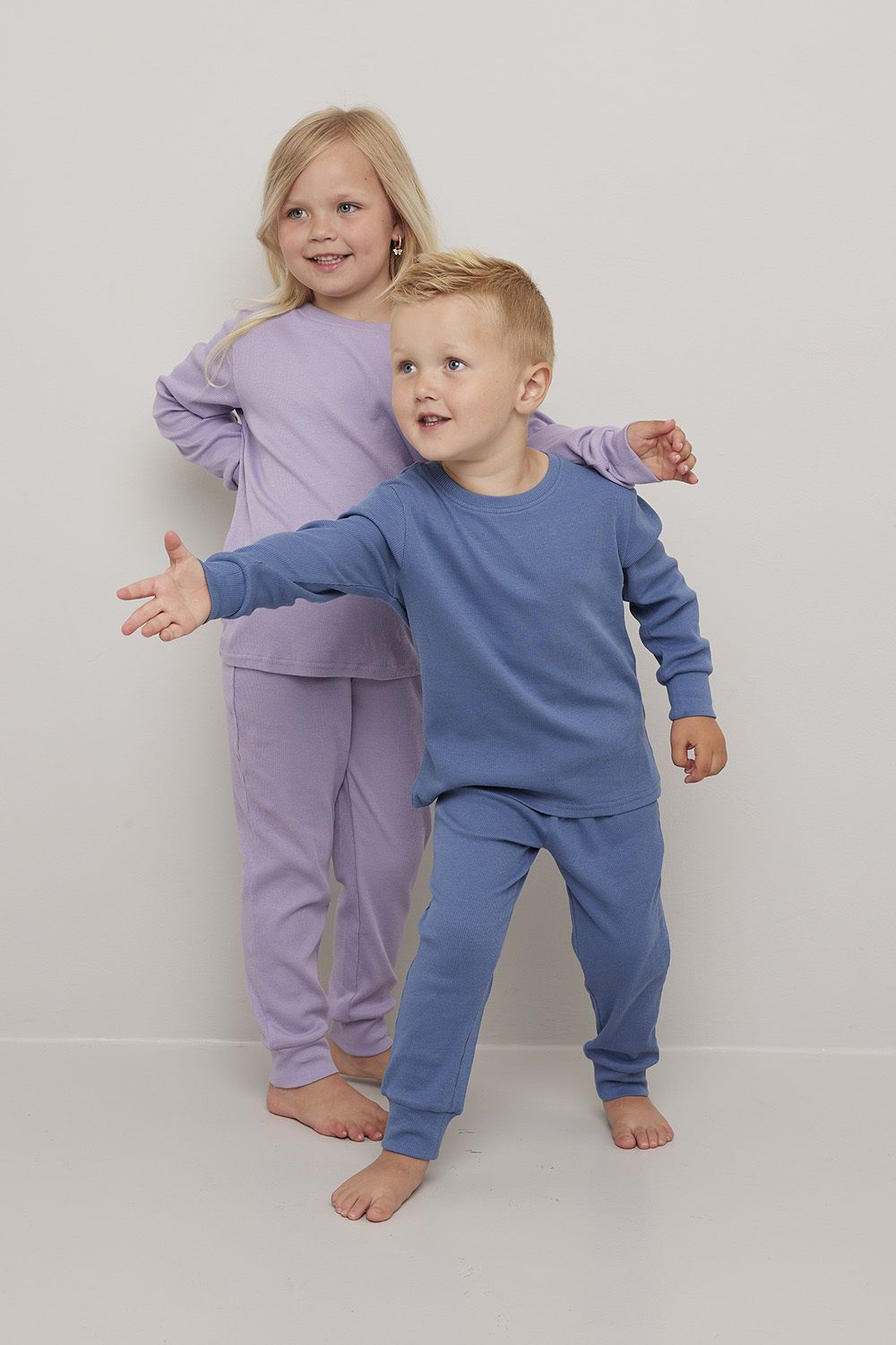 Pyjamas ribbestrikket