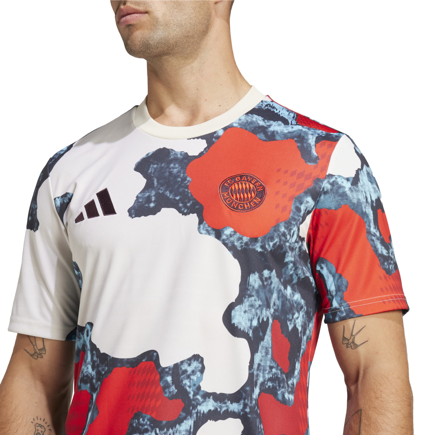 Adidas Bayern München Pre-Match Trainingsshirt 2024-2025 Wit Rood Blauw Bordeauxrood