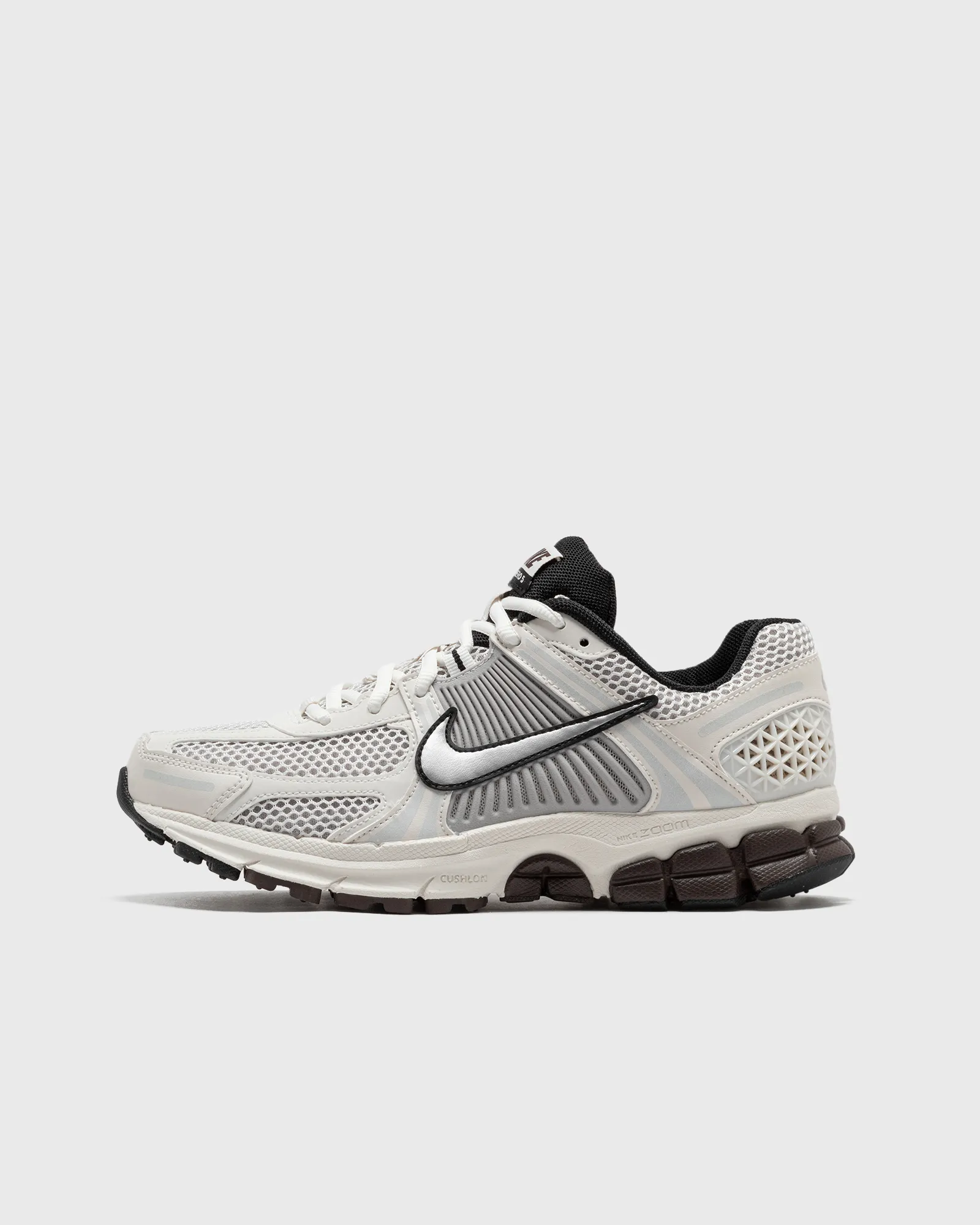 Nike NIKE ZOOM VOMERO 5