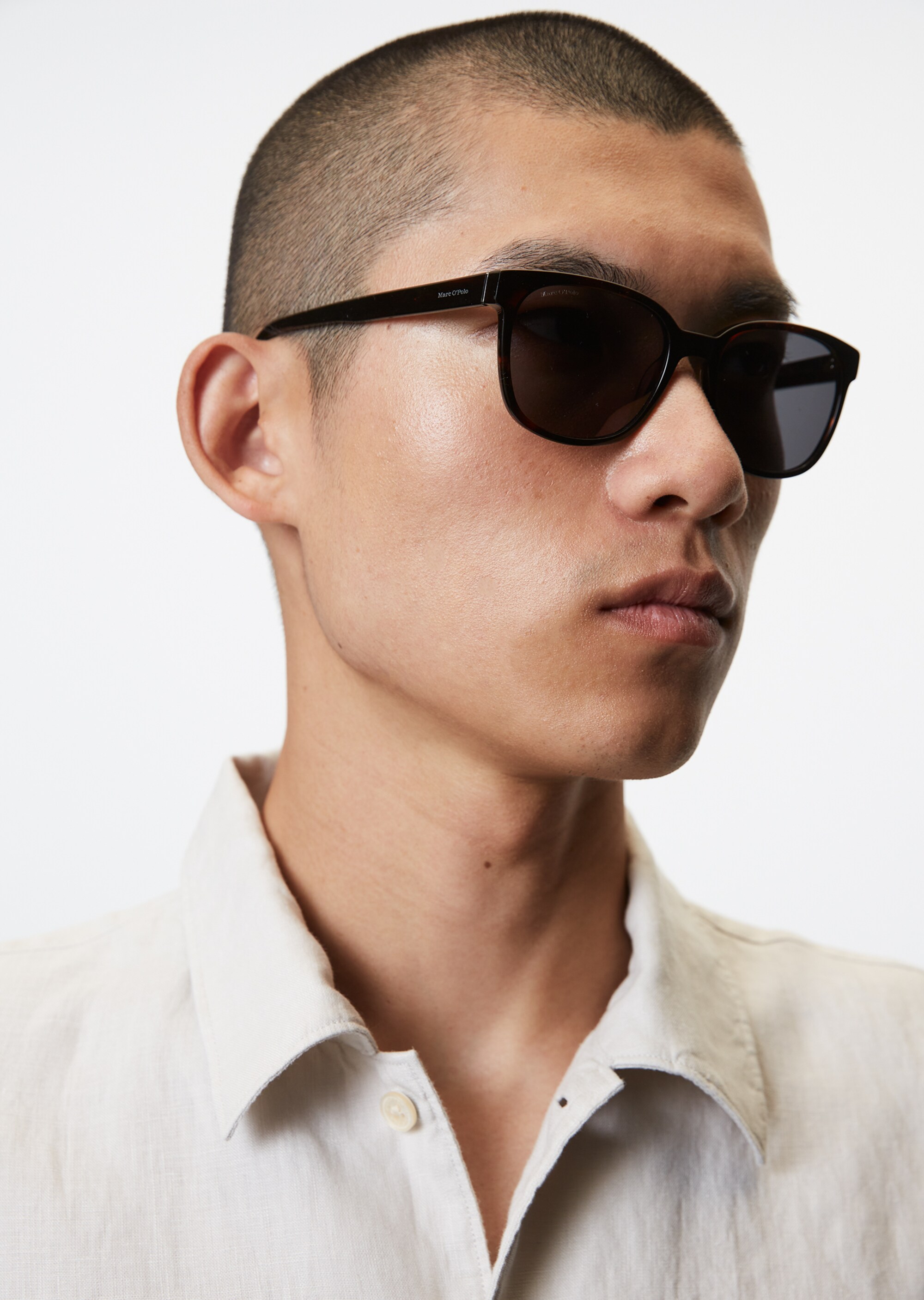 Herren-Sonnenbrille mit stabilem Acetat-Rahmen