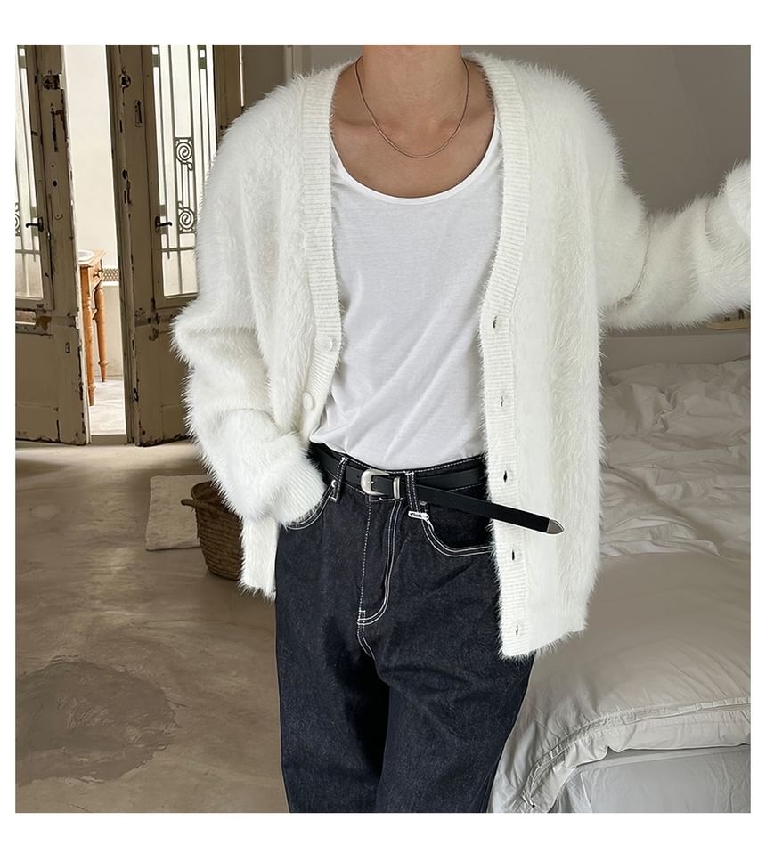 mopagrati - V-hals effen pluizige cardigan met knoopjes
