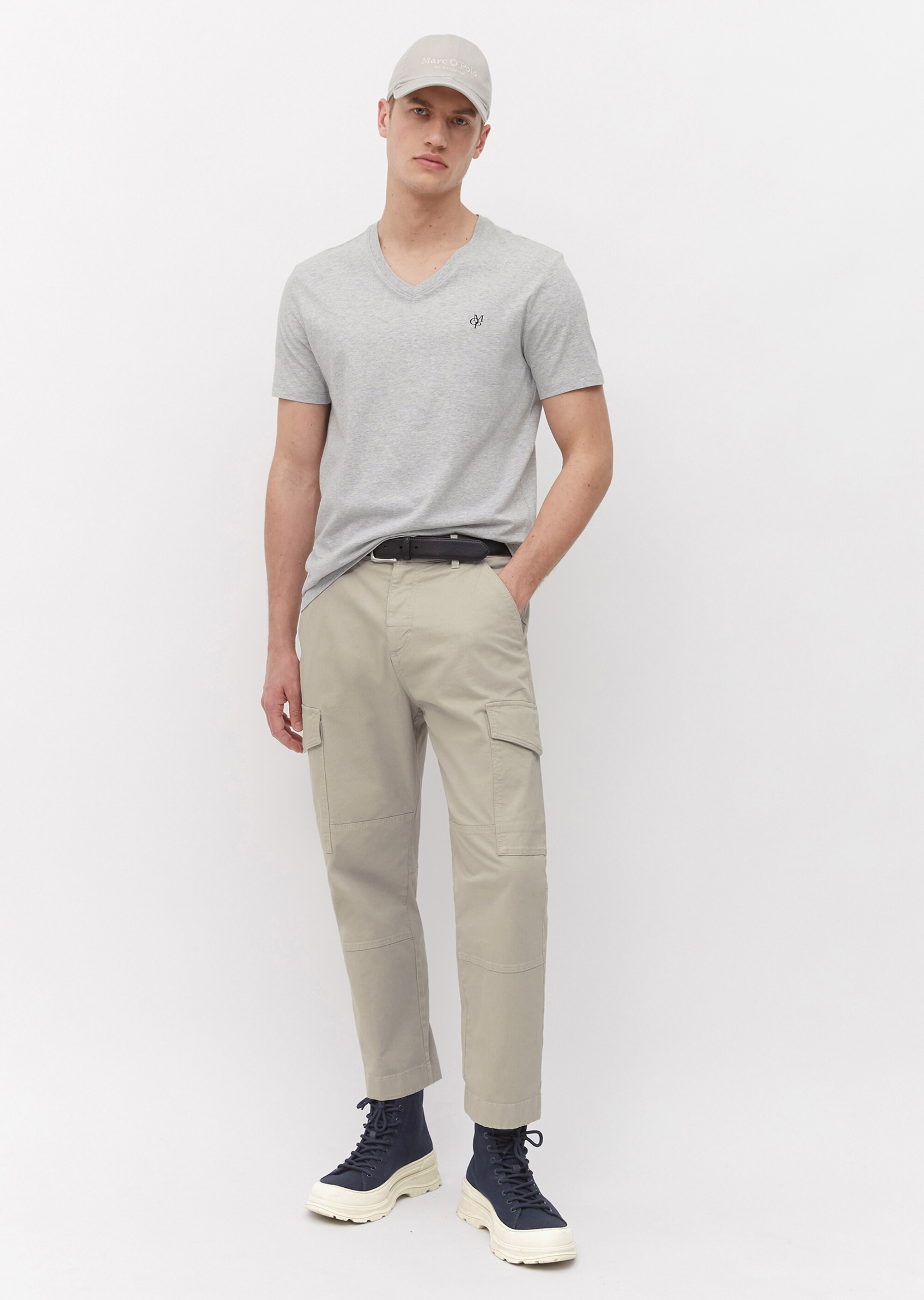 V-Neck-T-Shirt regular aus reinem Organic Cotton
