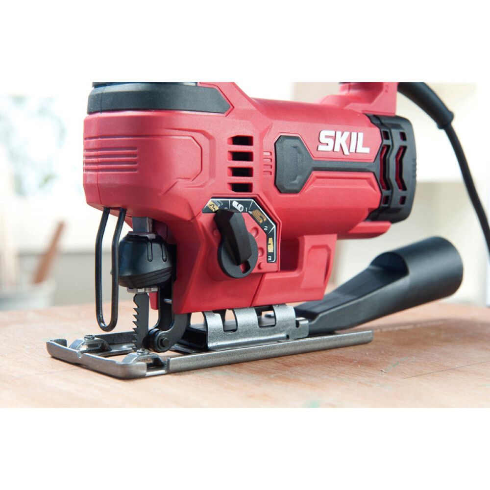 STIKKSAG SKIL 550W INKL 2 STK SAGBLAD