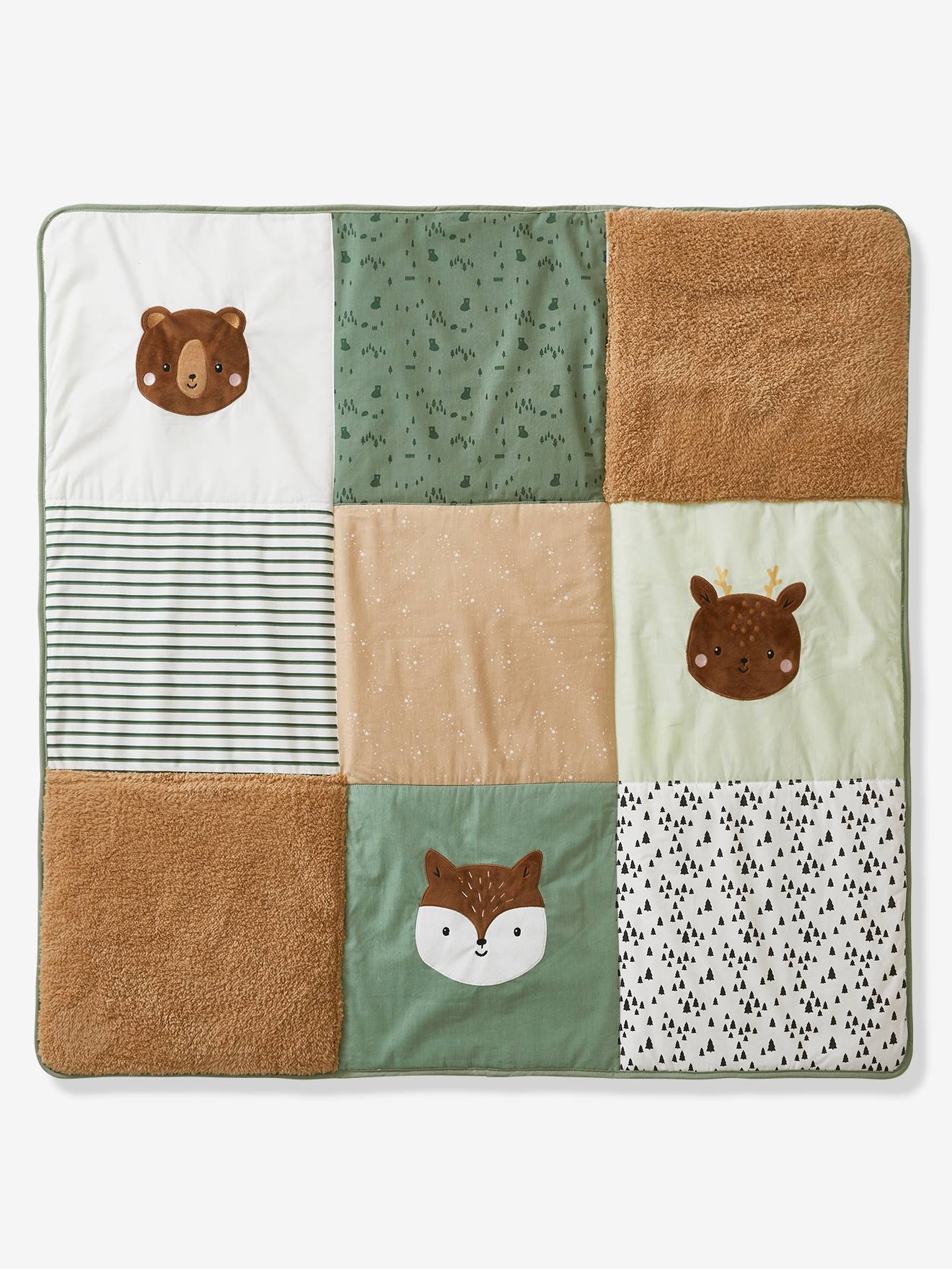 Tapete acolchoado liso Green Forest, branco claro, com motivos.