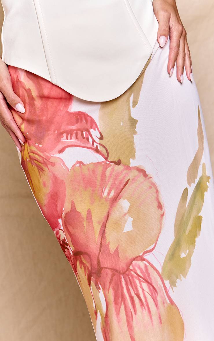 Crème Robe Maxi À Corsage Ajusté Et Imprimé Contrasté