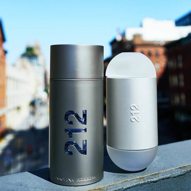 Carolina Herrera 212 NYC Men Eau De Toilette 50ml