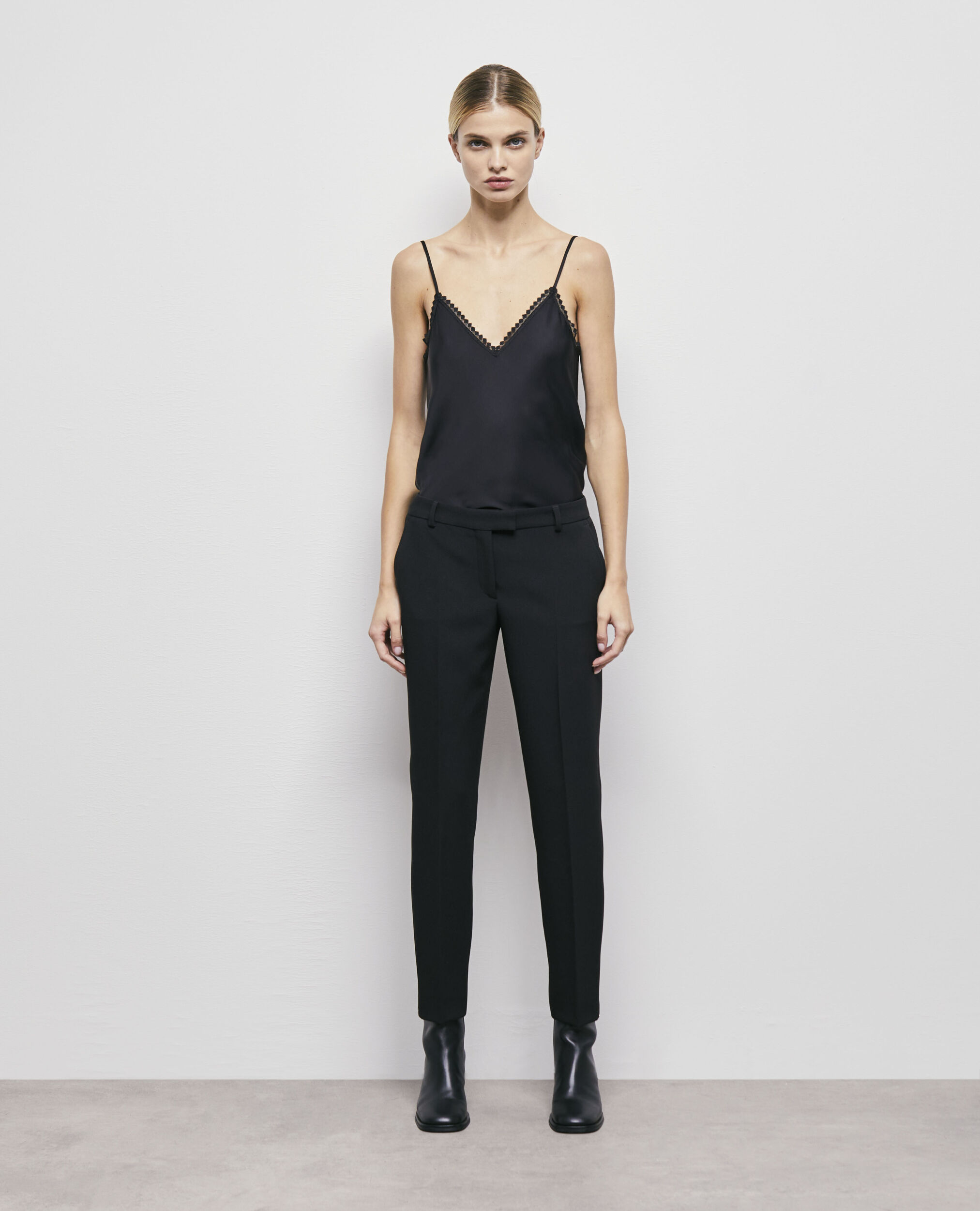 Pantalon de costume détails strass noir