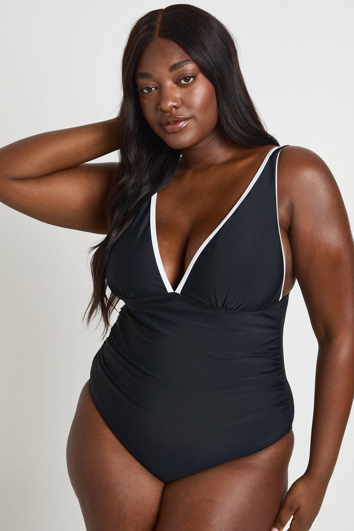 boohoo Maillot De Bain Grande Taille Plongeant Gainant