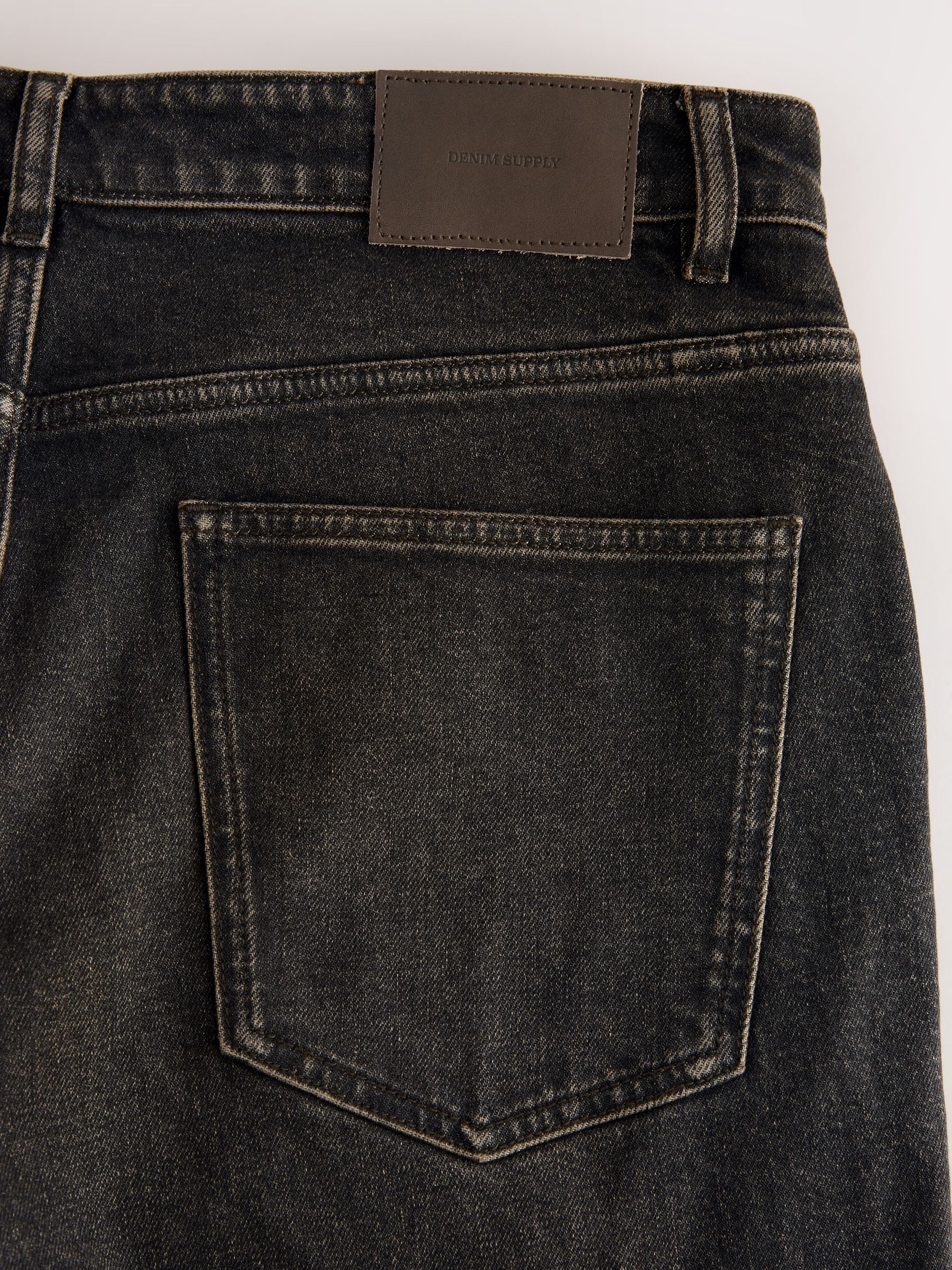 Bruin - Straight fit - Vintage wash denim jeans