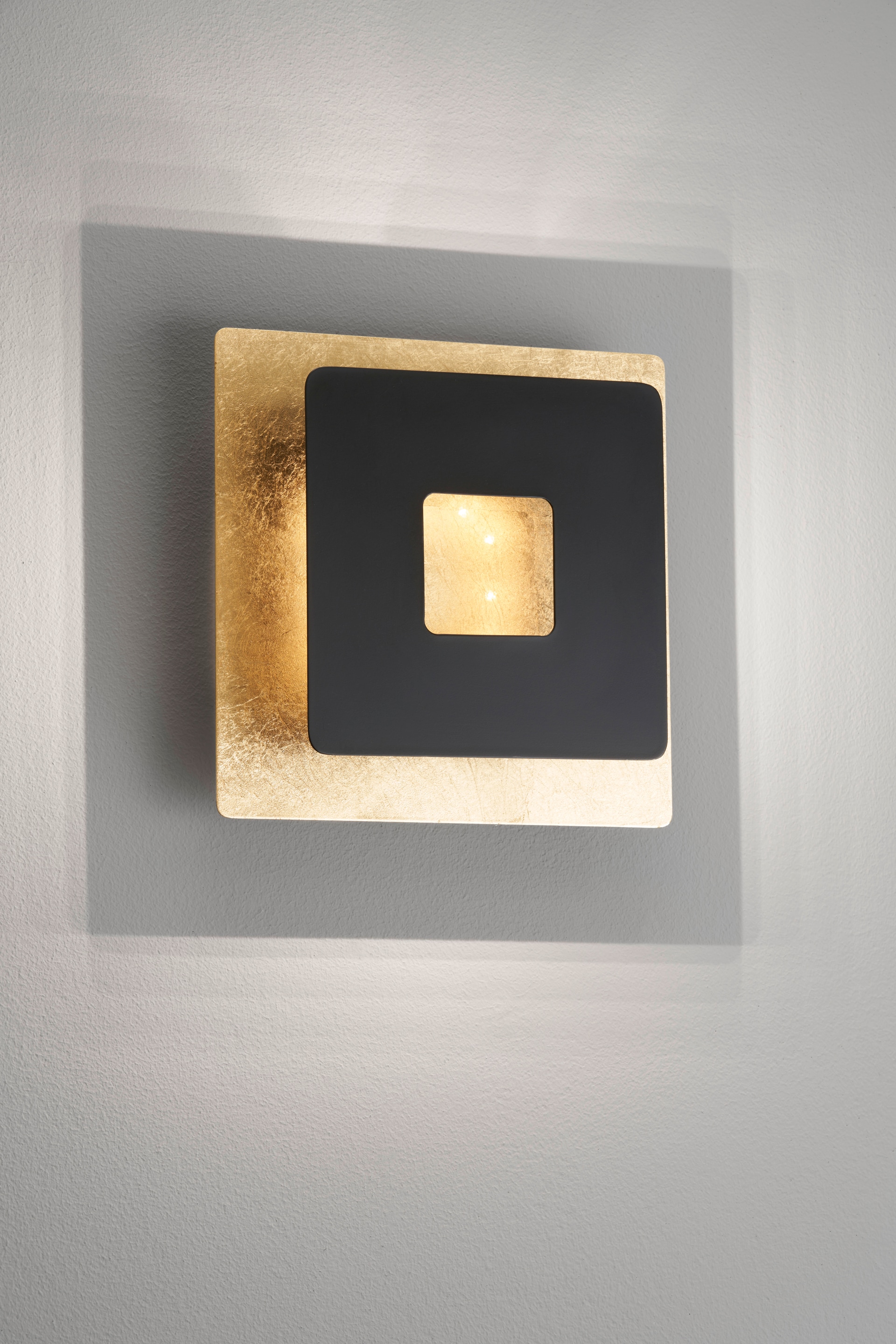 FISCHER & HONSEL LED Wandleuchte HENNES 18 x 18 cm sandschwarz /Blattgoldfarbig