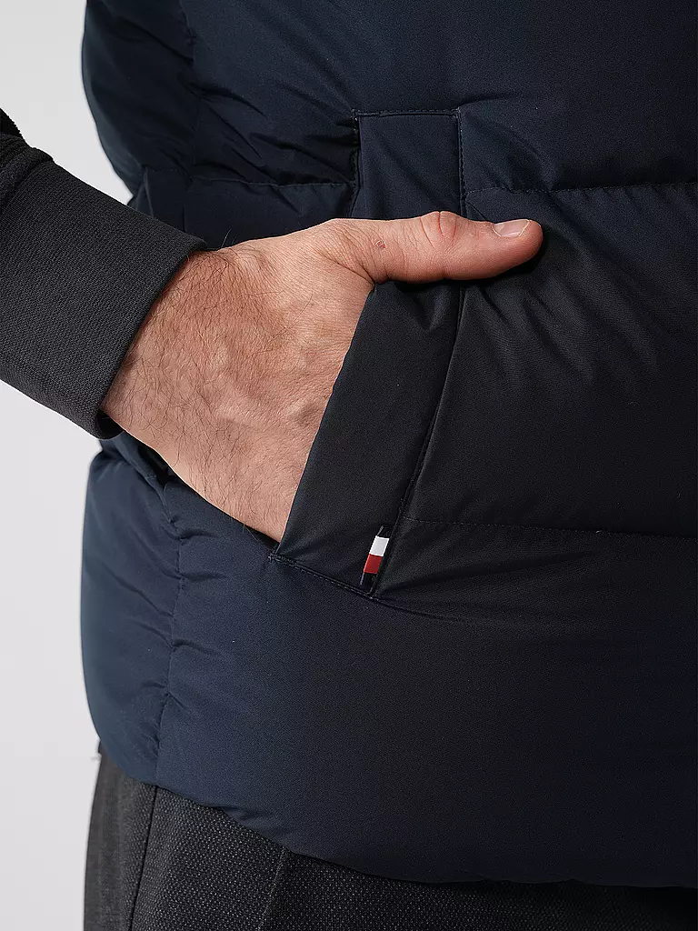 TOMMY HILFIGER Daunensteppgilet blau