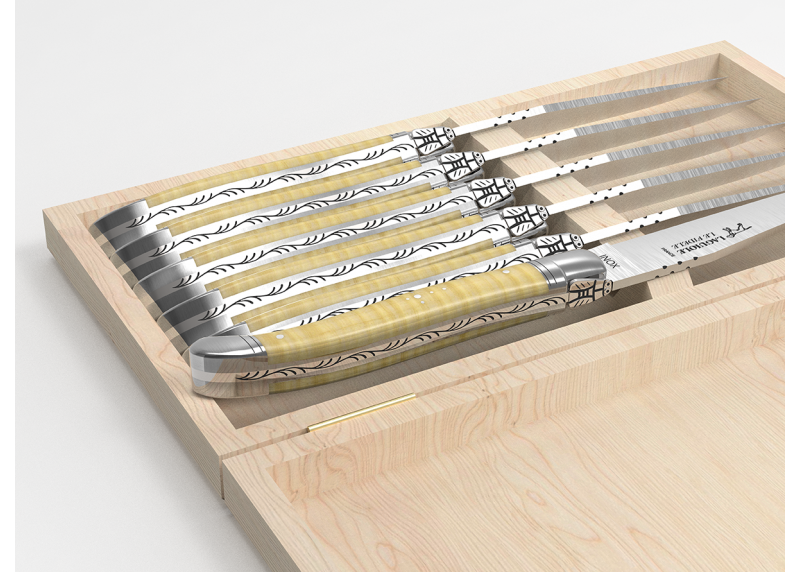 Service de 6 couteaux Laguiole avec un manche en érable onde et mitres en acier inoxydable
