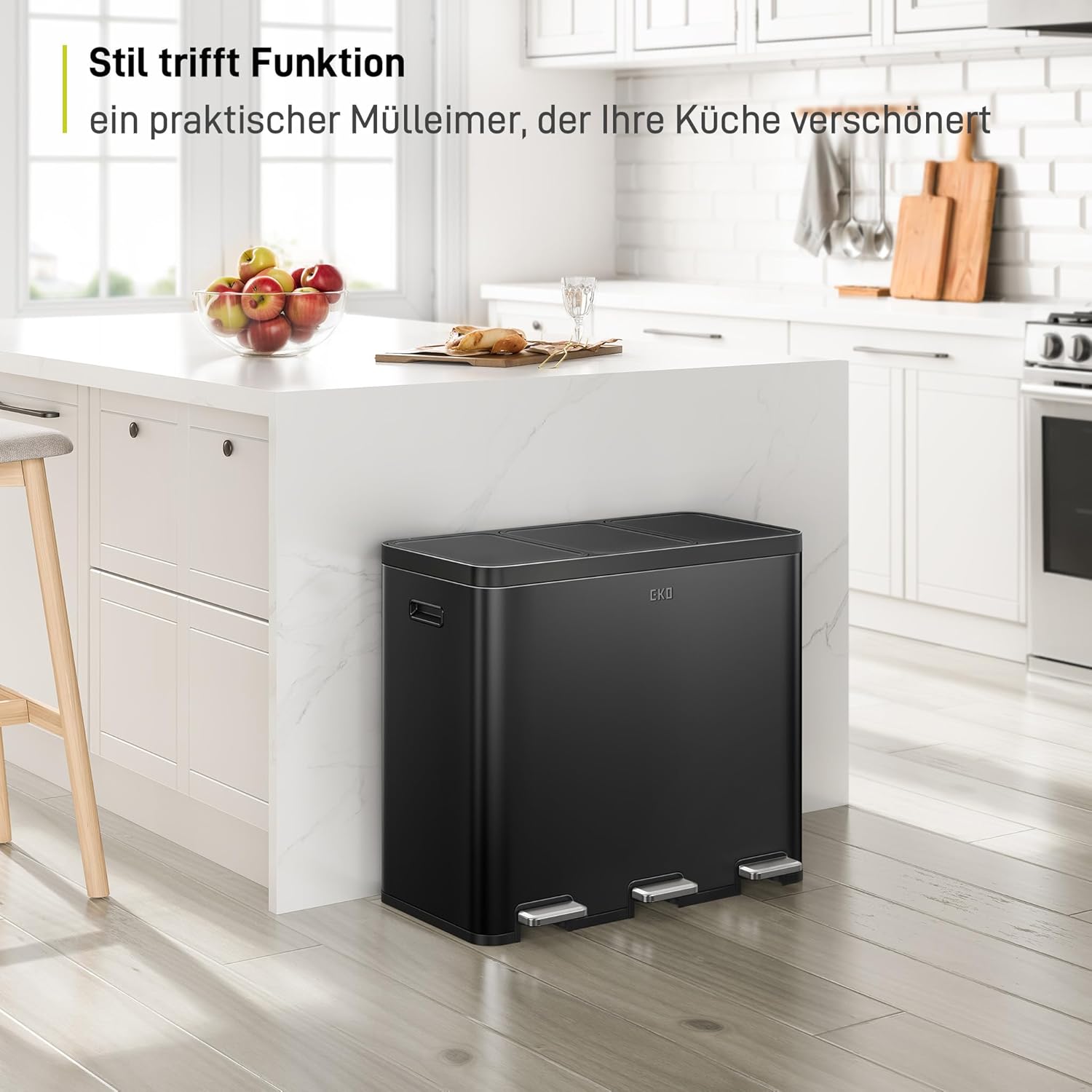 EKO Essential Mülleimer 3 Fächer, 3 x 20 Liter, Mülltrennsystem Küchentretmülleimer, inklusive 20 Müllsäcke, Großraum Abfalleimer mit Deckel, sanftem Schließen und luftdicht, Mattschwarz Edelstahl