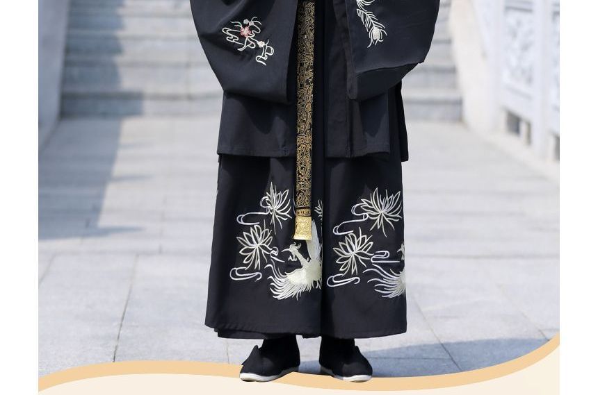 Pinocle - Geborduurd Hanfu-kostuum / Gewaad / Set