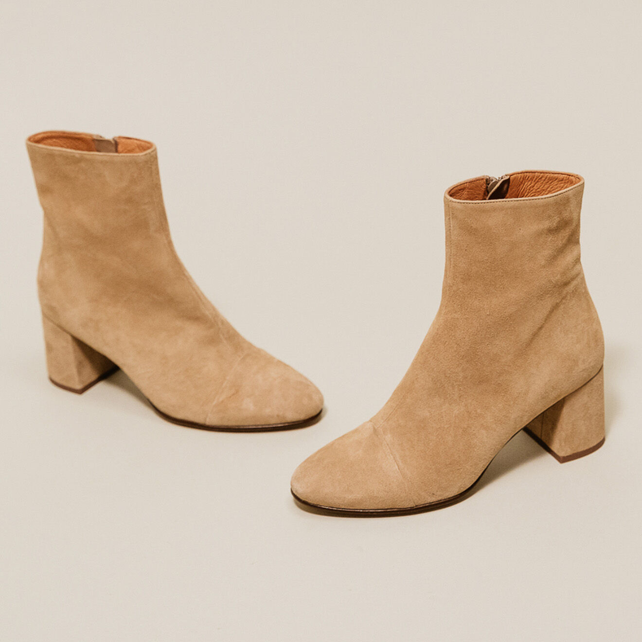 Jonak Boots en Velours de Cuir Doniama beiges - Talon 6 cm