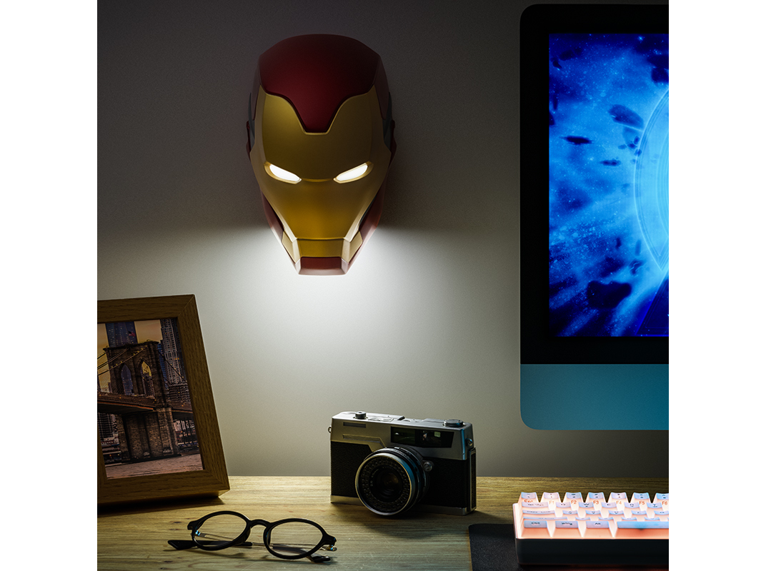 CANDEEIRO MÁSCARA IRON MAN