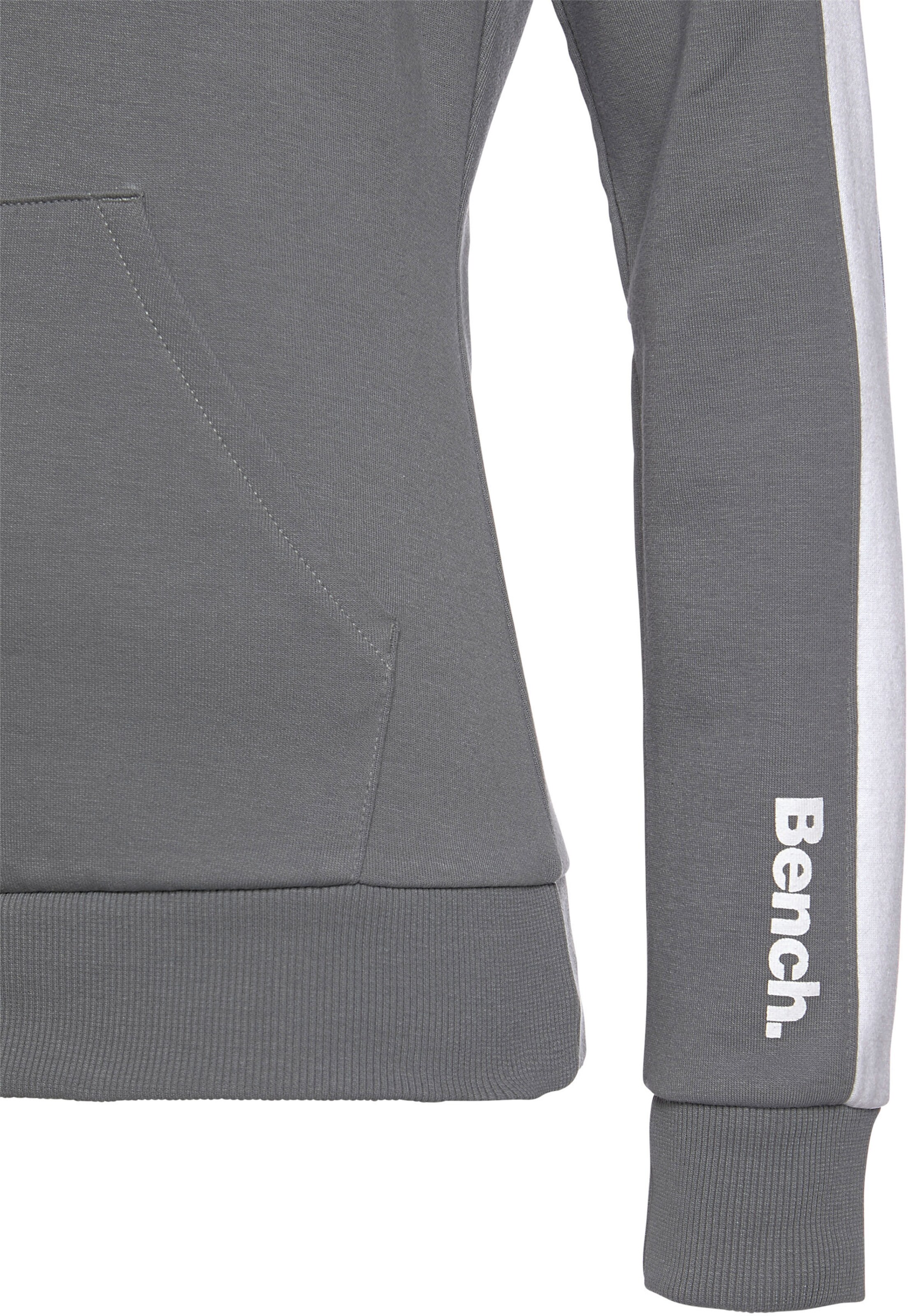 Kapuzensweatshirt in stone-weiß