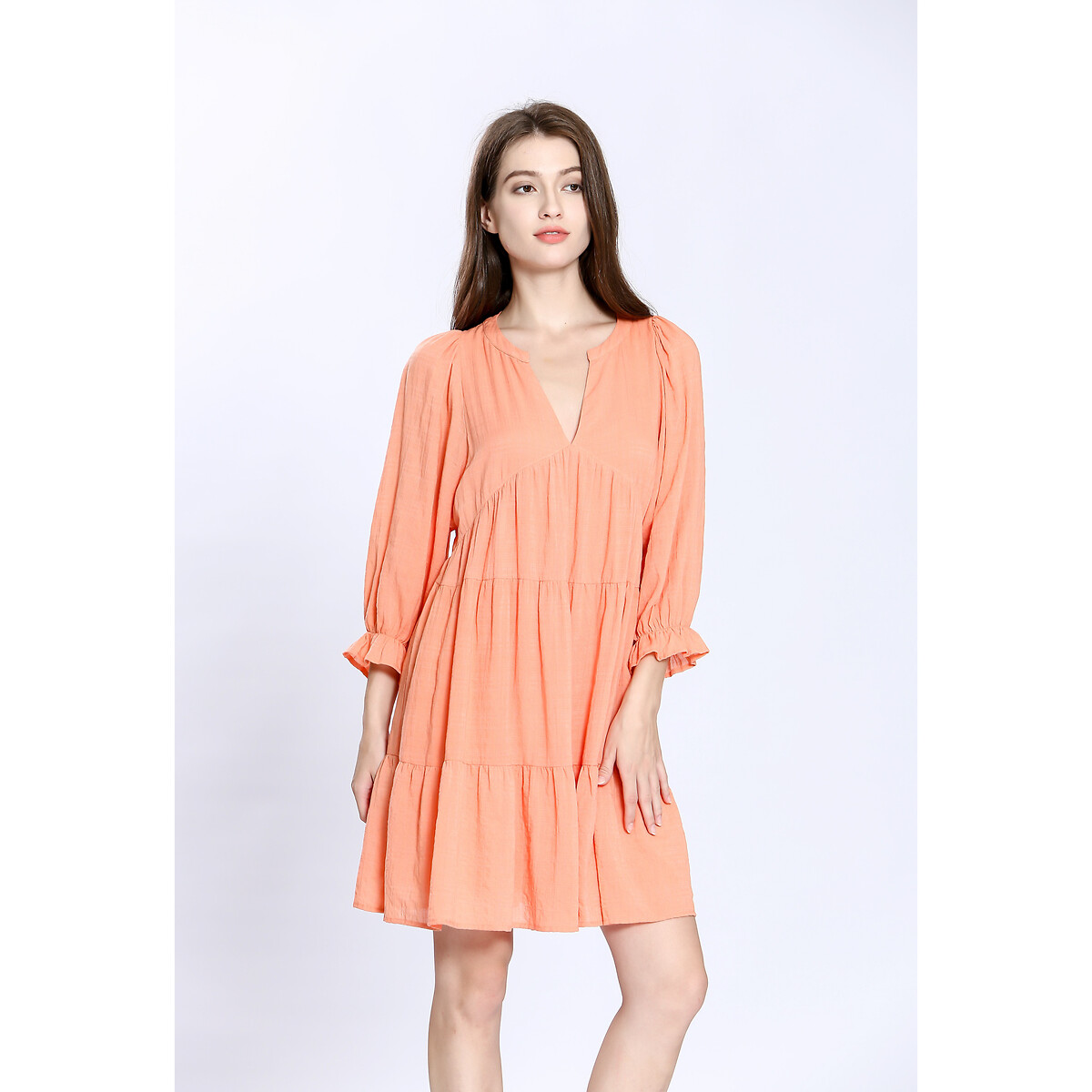 ATÉ BREVE<br>Vestido com decote em V e babados