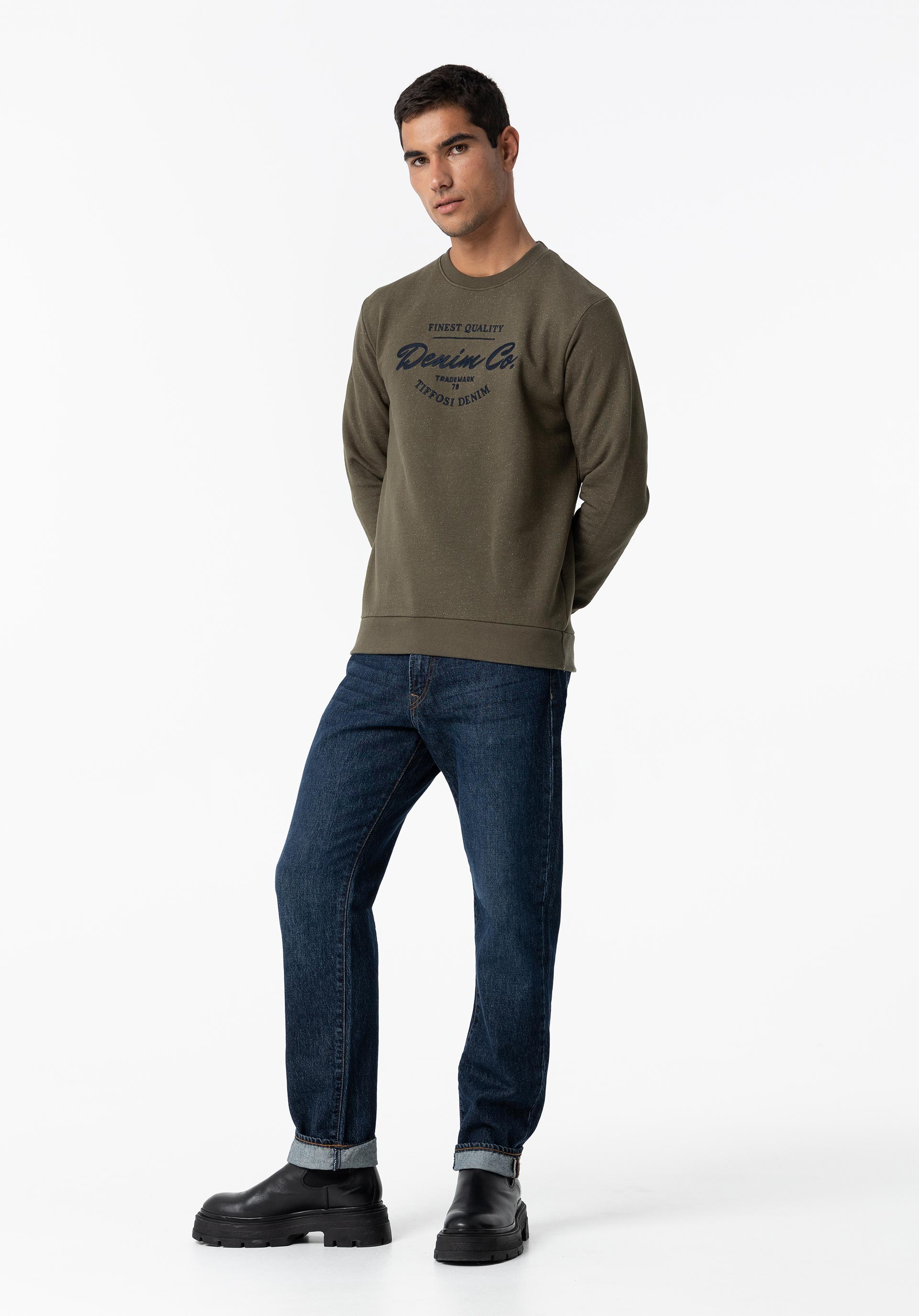 Sweatshirt com Bordado Frontal