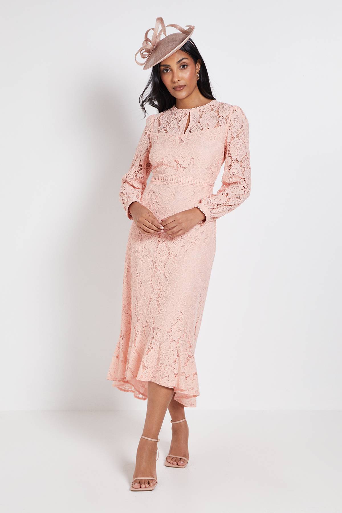Wallis Robe Midi En Dentelle À Col Montant Avec Volants Pour Petite Taille