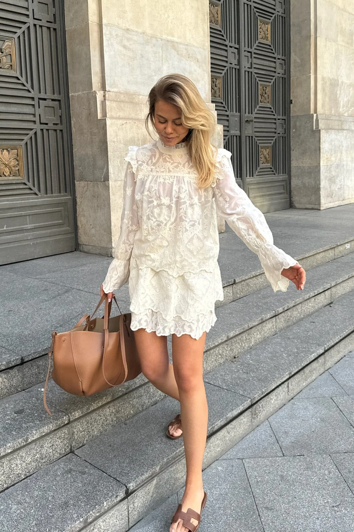 BYIC Ellinoric Lace Mini Skirt