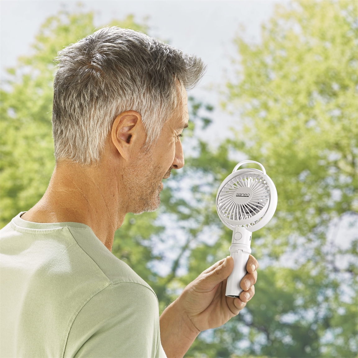 Mini-ventilateur portable sur trépied