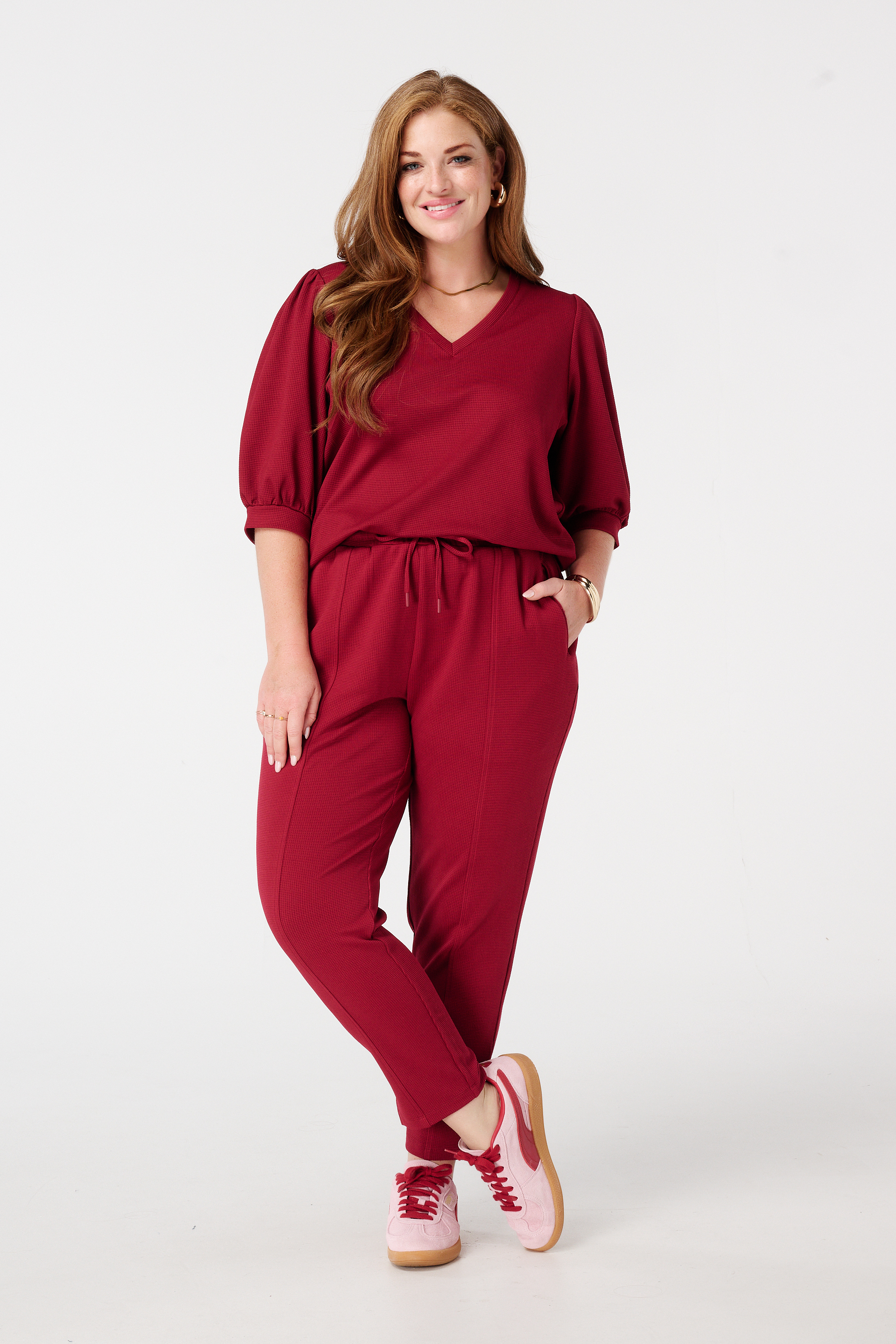 Broek met siernaad Bessen rood