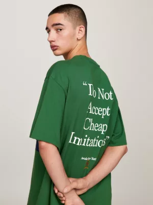 Camiseta Tommy x Awake NY com slogan nas costas