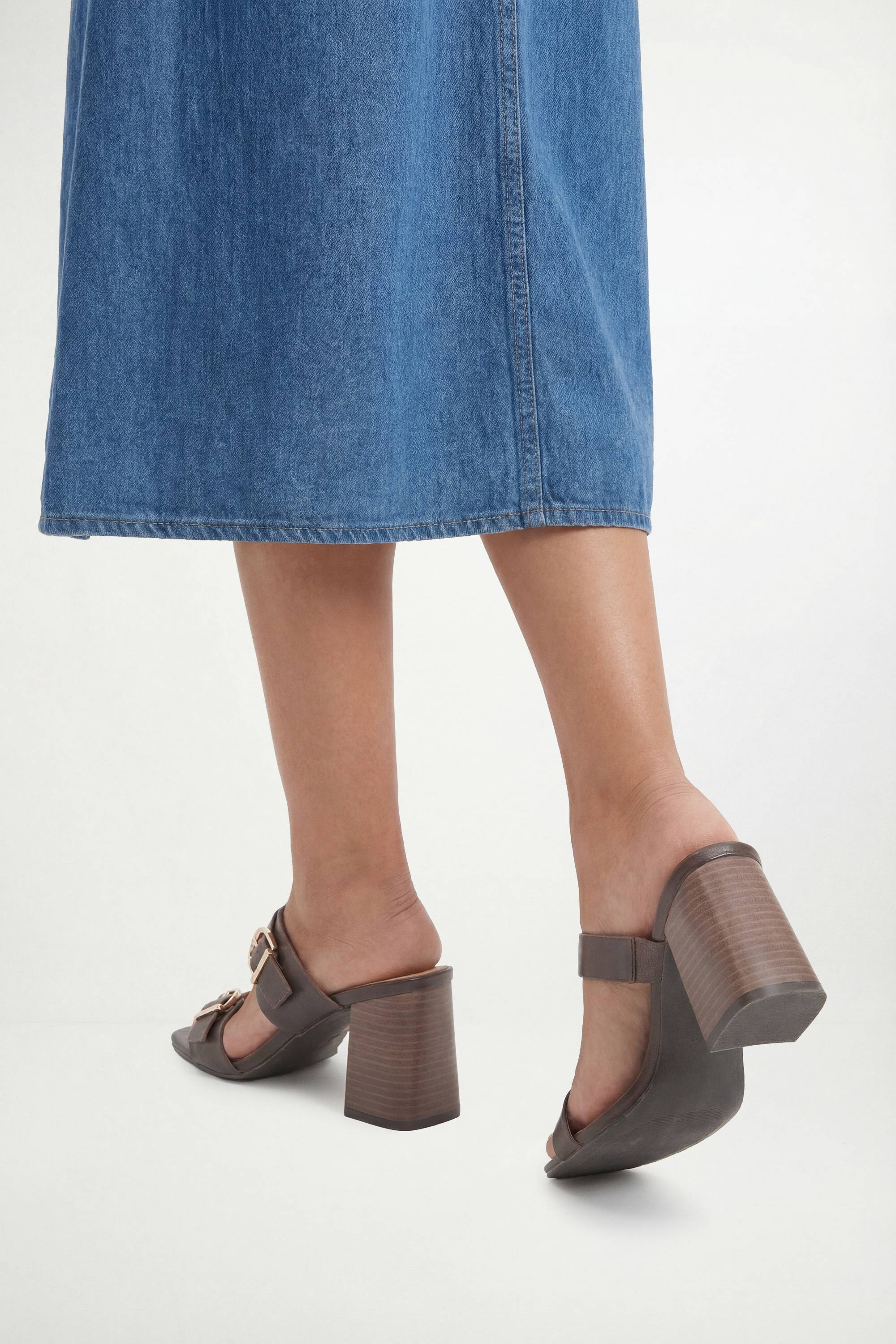Wallis Mules Axel À Talon Bloc En Synthétiquecuir Avec Détail Boucle