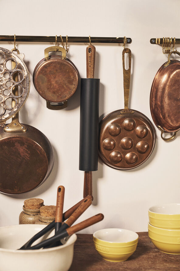 Staub Kagerulle 45 Sort Speciel form Sort