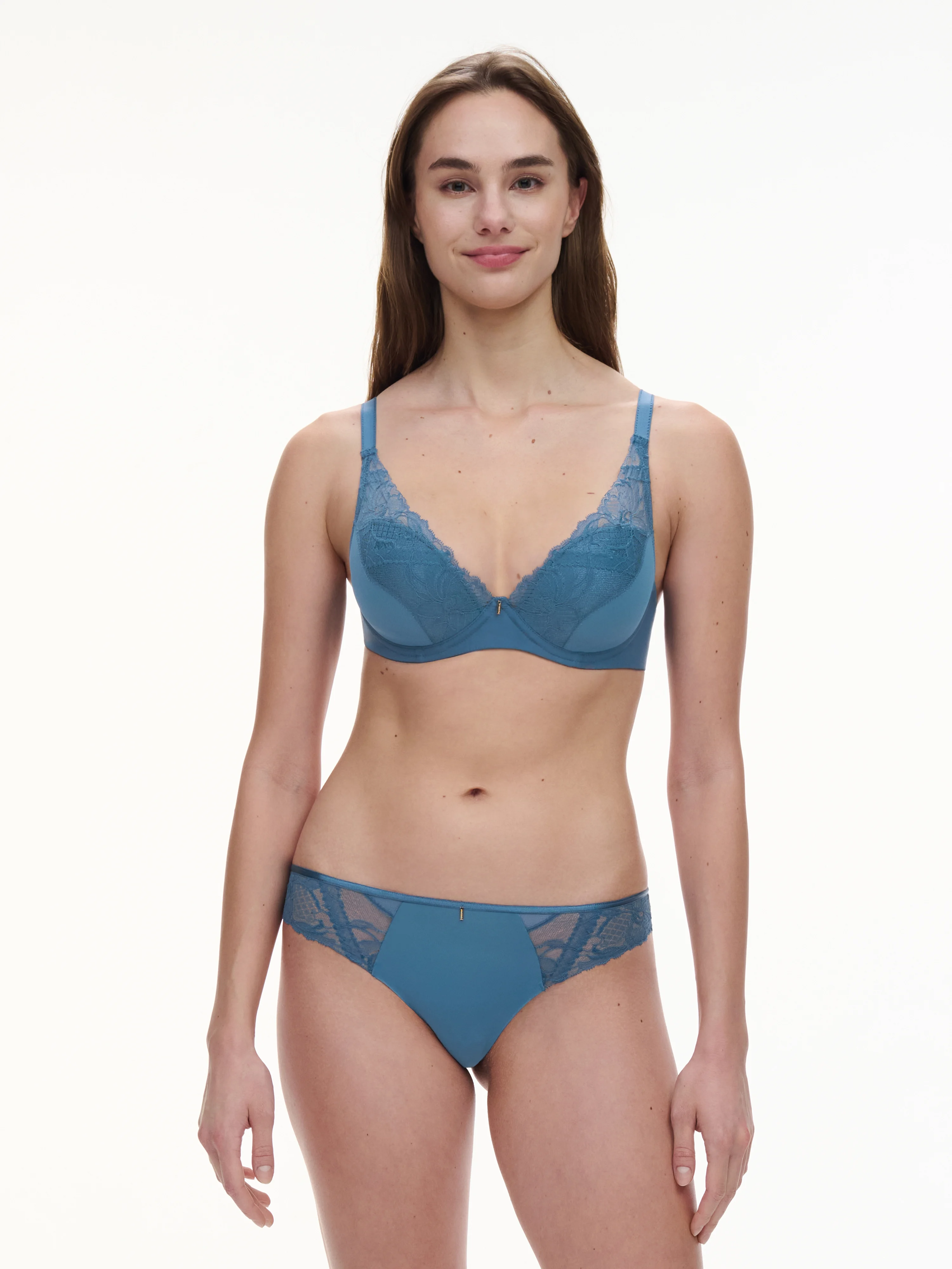 ORANGERIE DREAM - Soutien-gorge coques plongeant avec dentelle de leavers | Bleu