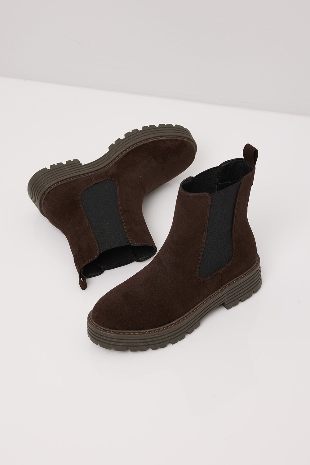 Boots Vengi