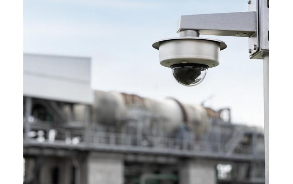 Netzwerkkamera P3268-SLVE<br>AXIS P3268-SLVE Camera 8-MP-Dome aus Edelstahl mit Deep Learning