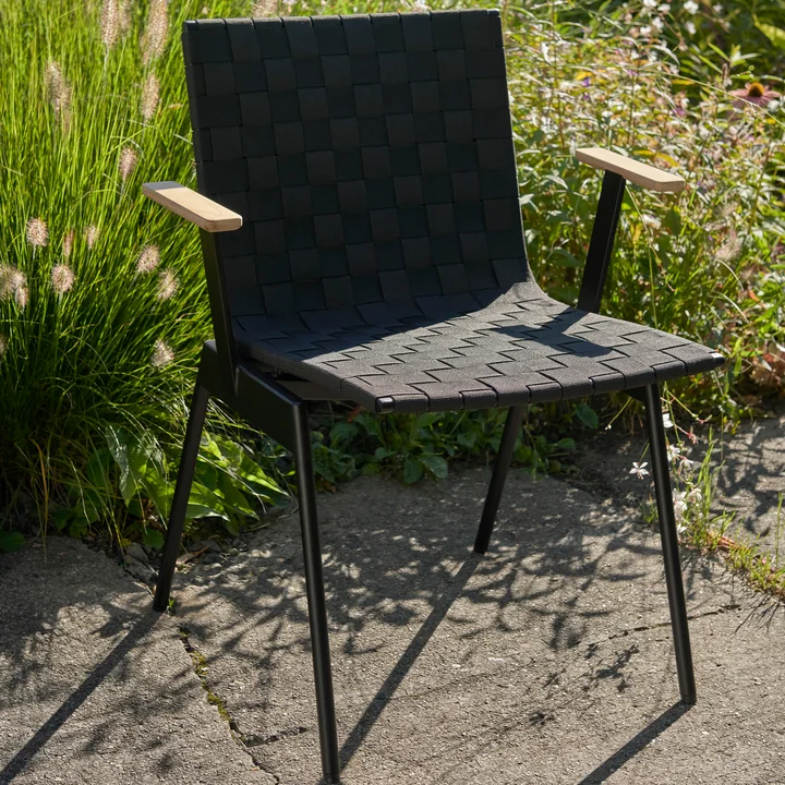 &Tradition - Ville Outdoor AV34 Armlehnstuhl, warm black